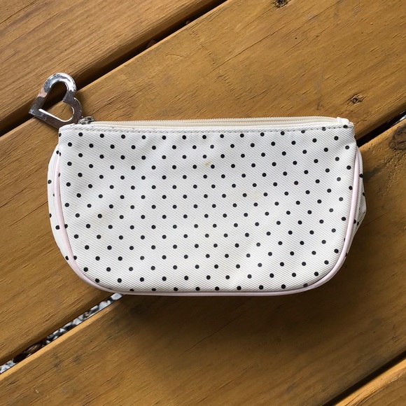 Clutch - Picture 2 of 3